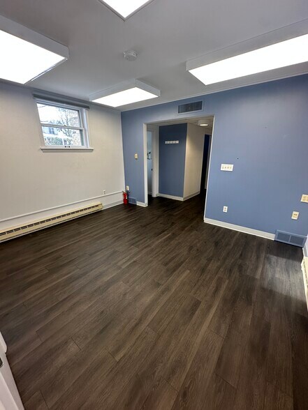 More Photos Of 71 Cedar Ave, Hershey Office For Lease