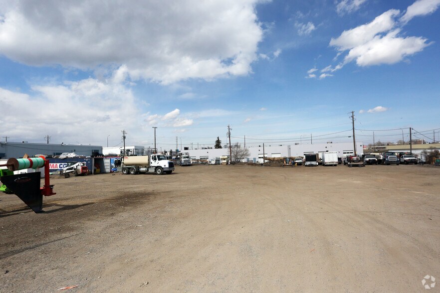 More Photos Of 7048-7052 Farrell Rd SE, Calgary Land For Lease