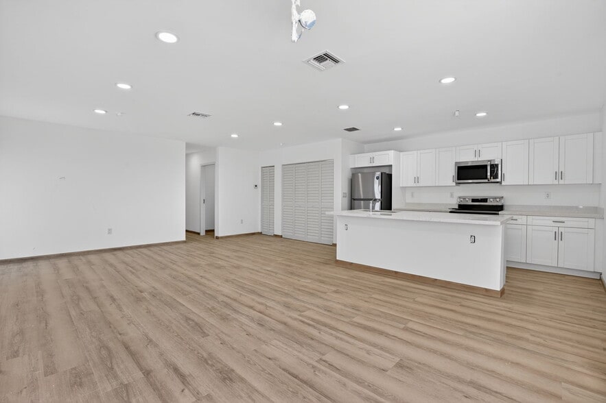 More Photos Of 1515 N Redland Rd, Homestead Specialty For Sale