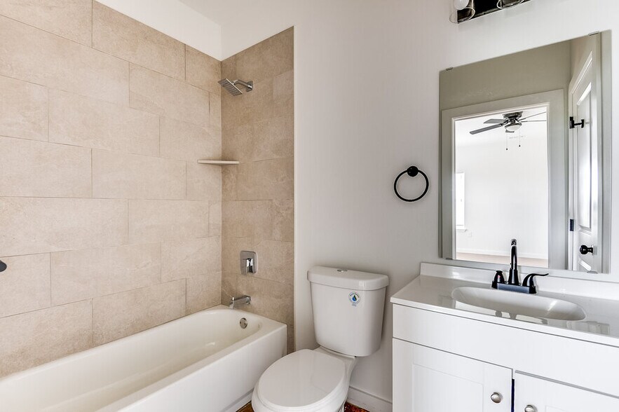 More Photos Of 1020 Burnett blvd, Alvarado Apartments For Sale