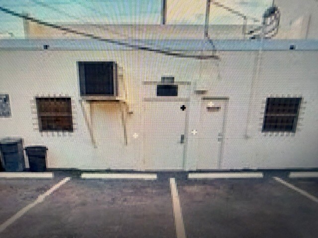 More Photos Of 4627 Ponce de Leon Blvd, Coral Gables Office For Lease