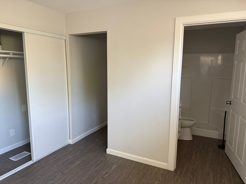 More Photos Of 600 Central Ave, Fillmore Funeral Home For Sale