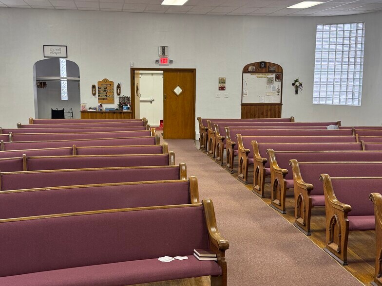 More Photos Of 14 Ellenwood Ave, Bedford Religious Facility For Sale