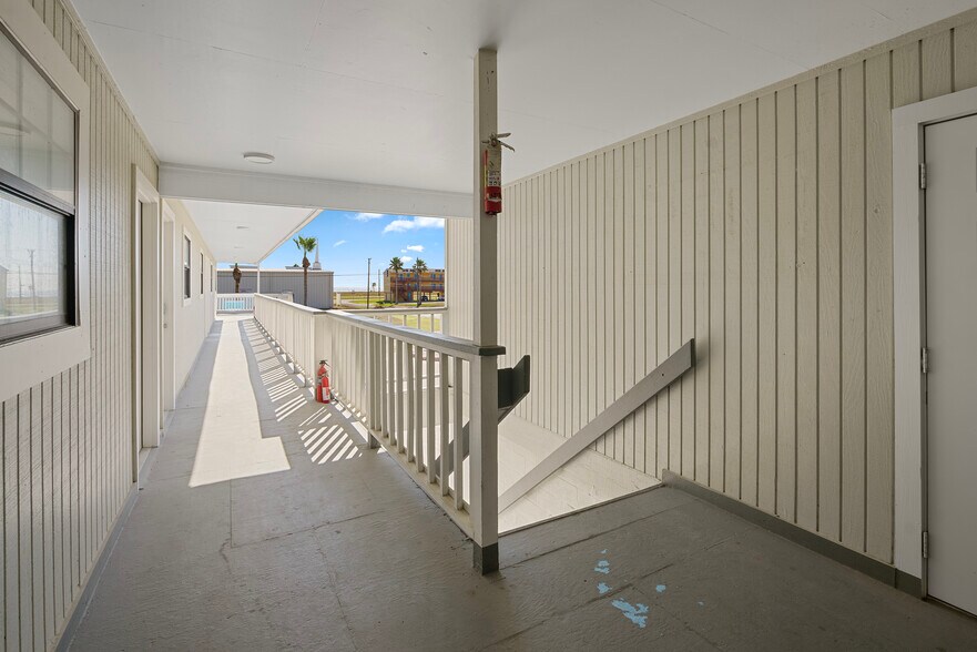 More Photos Of 3701 Seagull Blvd, Corpus Christi Apartments For Sale