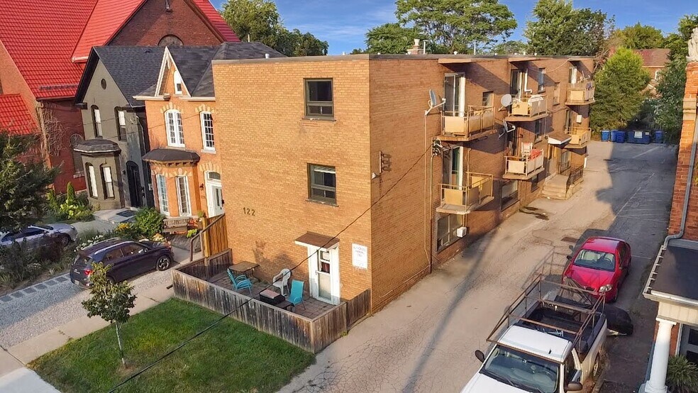 More Photos Of 122 Victoria Ave N, Hamilton Apartments For Sale