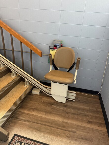 More Photos Of 21 Cromwell Rd, Cincinnati Religious Facility For Sale