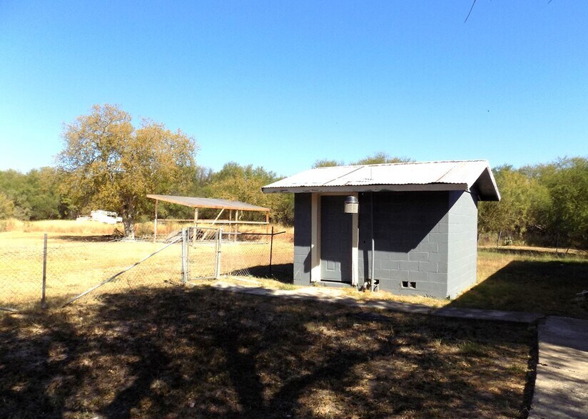 More Photos Of 849 Lowe Rd, Quemado Land For Sale