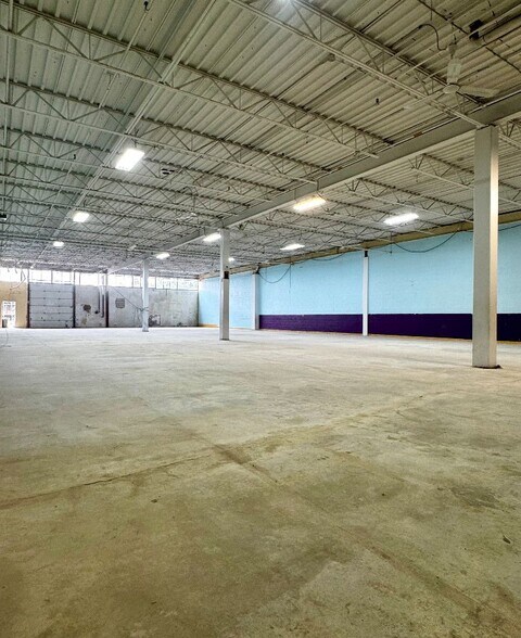 More Photos Of 920 Caledonia Rd, Toronto Warehouse For Lease