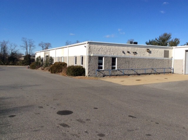 More Photos Of 11 Southgate Blvd, New Castle Manufacturing For Sale