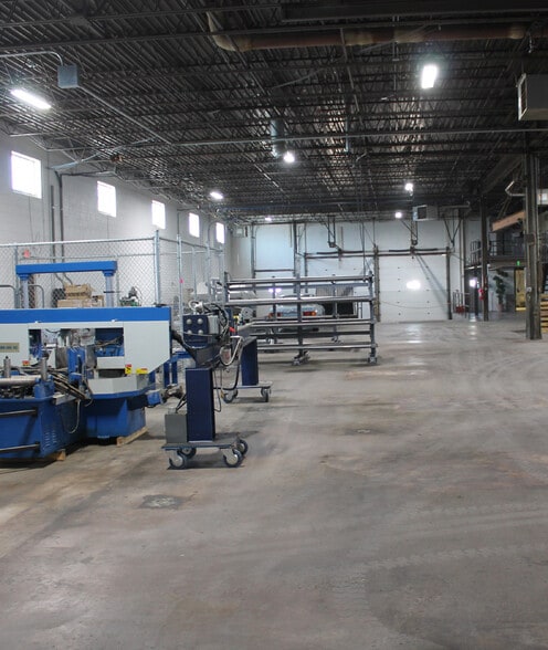More Photos Of 11133 W Rogers St, Milwaukee Manufacturing For Lease