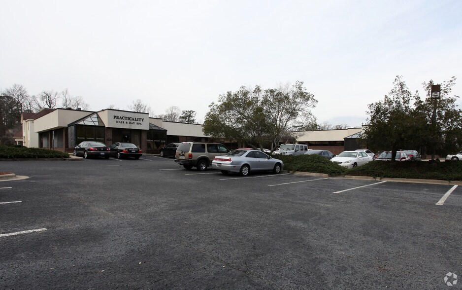 More Photos Of 150-160 E Arlington Blvd, Greenville Storefront Retail Office For Lease