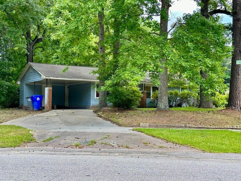 More Photos Of 1141 Bonnie Ln, Mount Pleasant Apartments For Sale