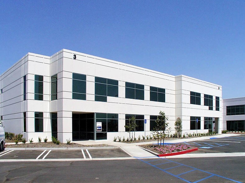 More Photos Of 3 Goddard, Irvine Manufacturing For Lease