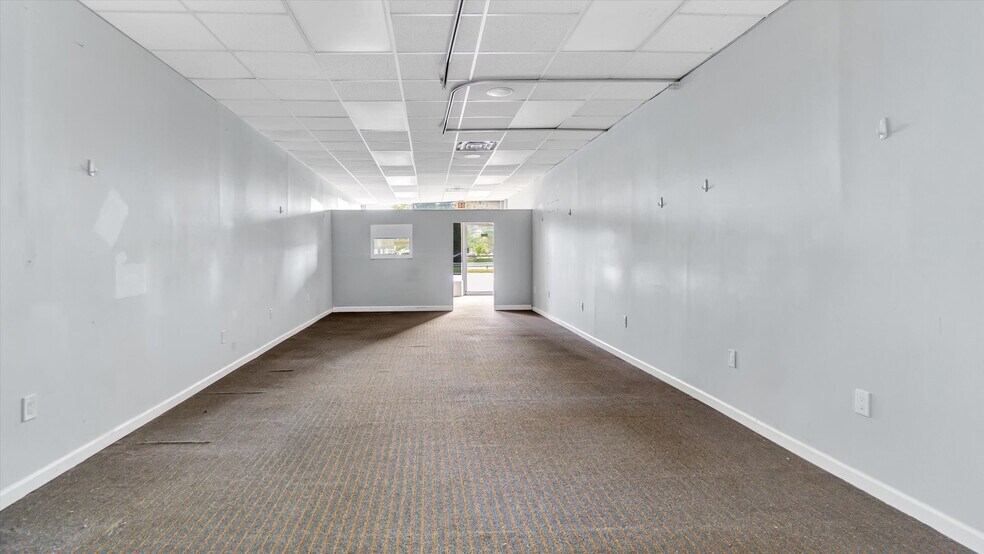 More Photos Of 221-229 Walt Whitman Rd, Huntington Station Storefront For Lease