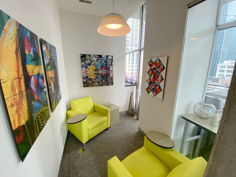 More Photos Of 116 W Hubbard St, Chicago Coworking Space
