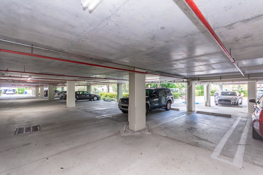More Photos Of 2301 Wilton Dr, Wilton Manors Apartments For Sale