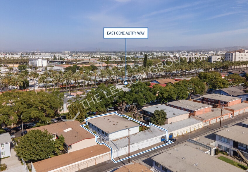 More Photos Of 128 E Wakefield Ave, Anaheim Apartments For Sale