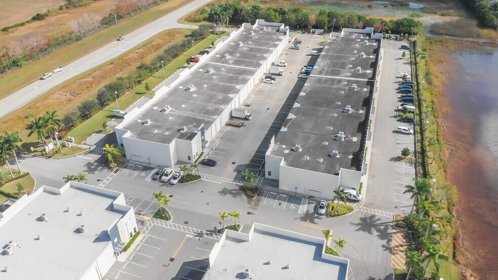 More Photos Of 21000 Sheridan St, Fort Lauderdale Warehouse For Lease