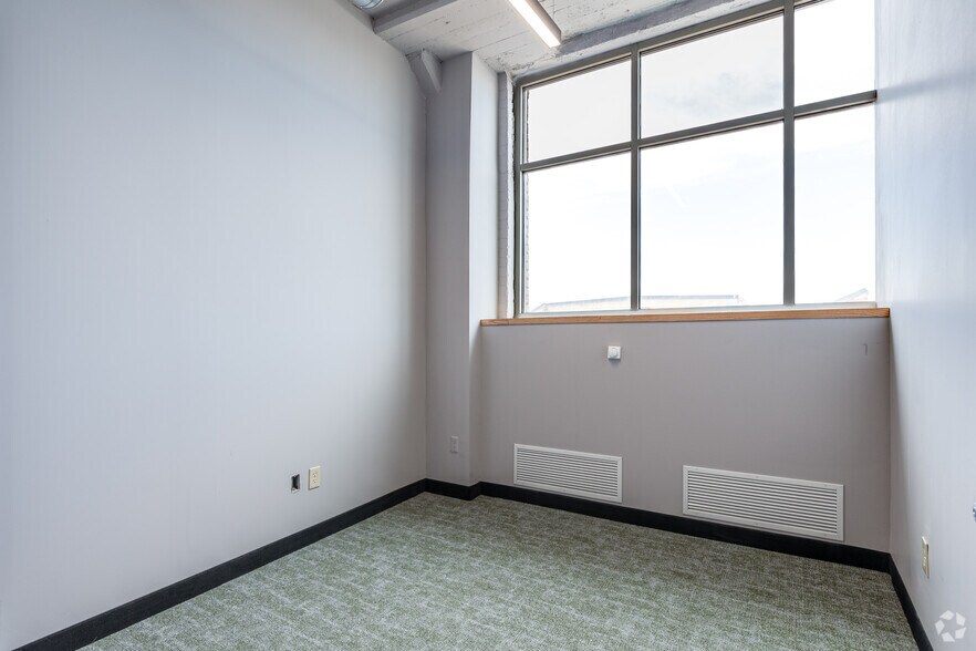 More Photos Of 540 Fairview Ave, Saint Paul Unknown For Lease