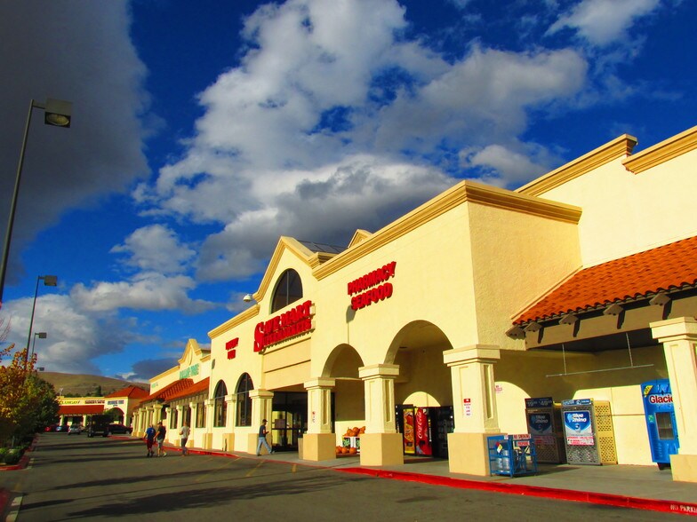 More Photos Of 10580 N McCarran Blvd, Reno Storefront For Sale