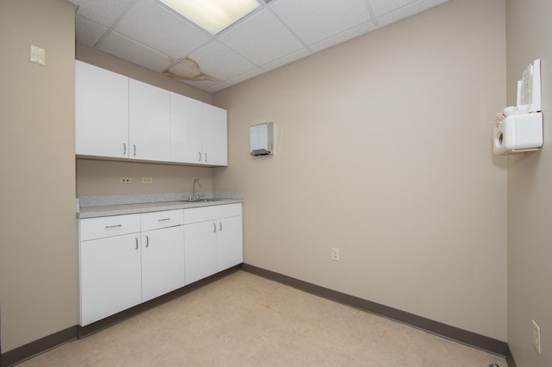 More Photos Of 1807 Huguenot Rd, Midlothian Medical For Lease