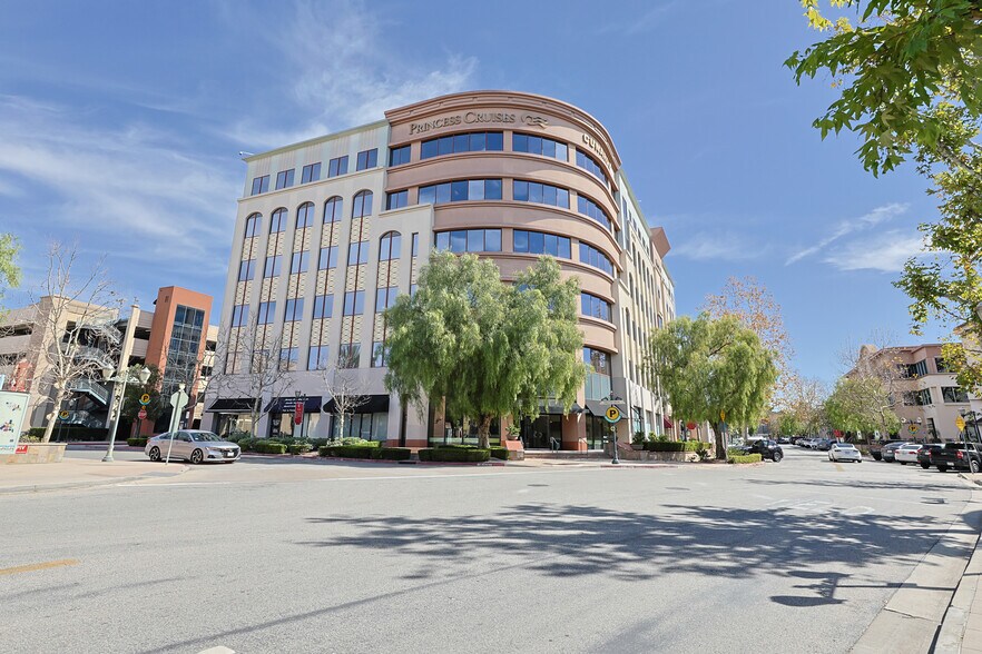 More Photos Of , Valencia Unknown For Sale