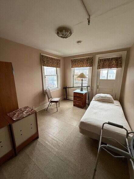 More Photos Of 212-214 Clifton Ave, Newark Assisted Living For Sale