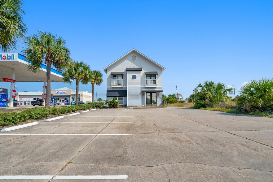 More Photos Of 6504 Thomas Dr, Panama City Office Residential For Sale