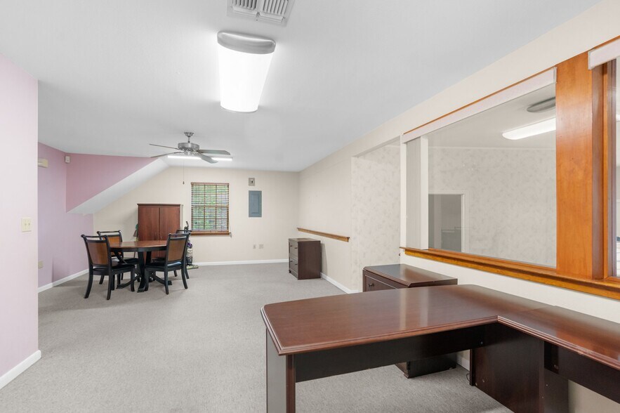 More Photos Of 309 S Main St, Brooksville Specialty For Sale