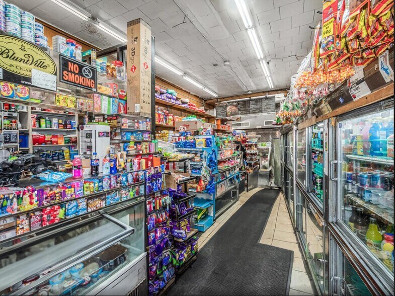 More Photos Of 156 Palisade Ave, Yonkers Multifamily For Sale