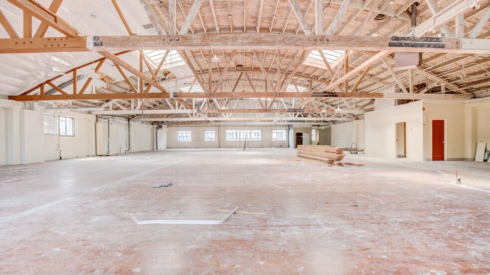 More Photos Of 132 9th St, San Francisco Research And Development For Lease