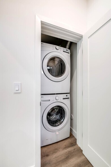 More Photos Of 5954 Simpson Ave, Valley Village Apartments For Sale