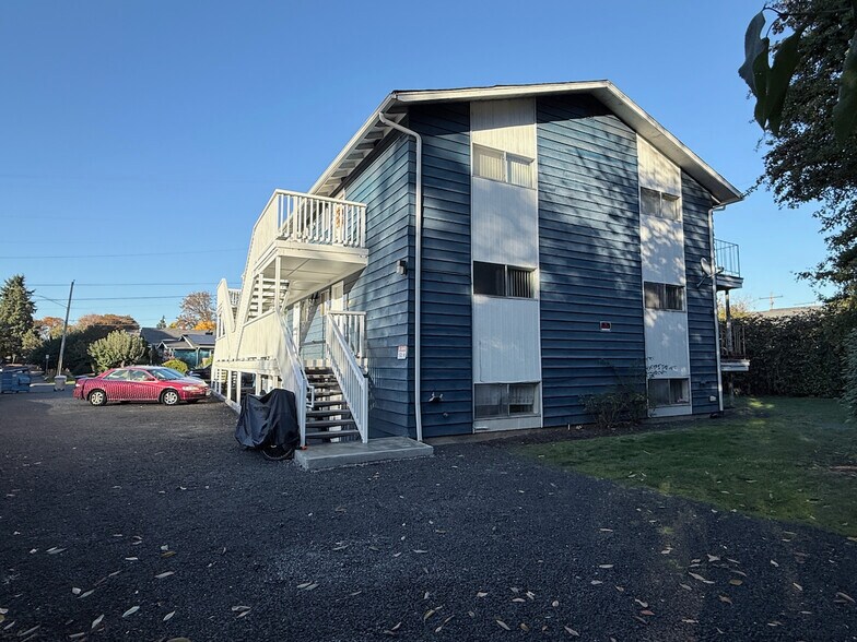 More Photos Of 1250 SW E Ave, Corvallis Apartments For Sale