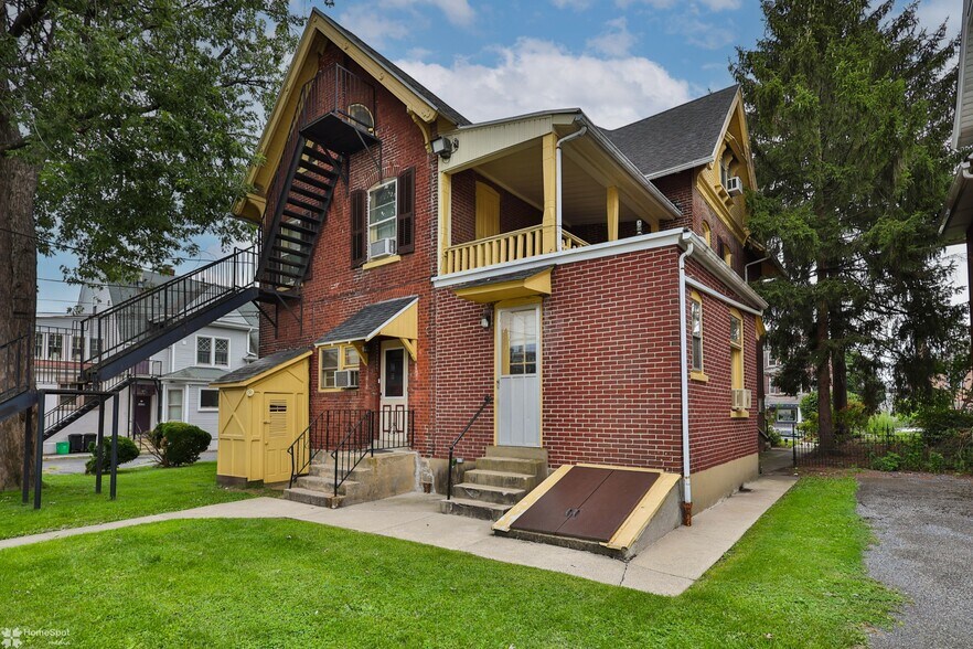 More Photos Of 1333 W Hamilton St, Allentown Office For Sale