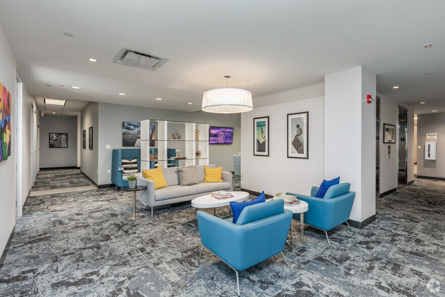 More Photos Of 11815 Fountain Way, Newport News Coworking Space