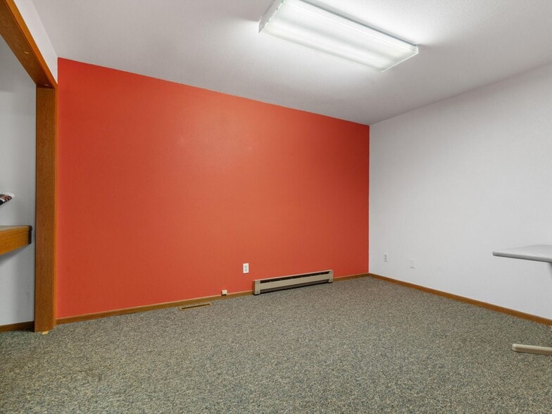More Photos Of 1308 Washington St, Two Rivers Office Residential For Sale