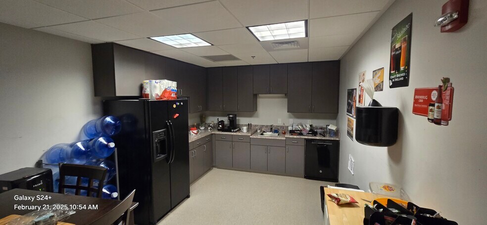 More Photos Of 421 Wando Park Blvd, Mount Pleasant Office For Lease