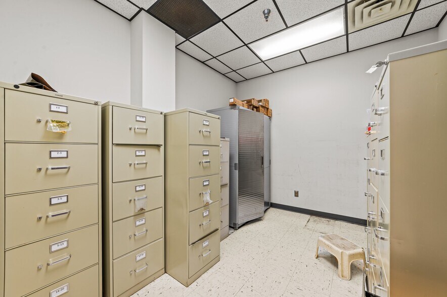 More Photos Of 2107 Black Creek Rd SE, Wilson Warehouse For Lease