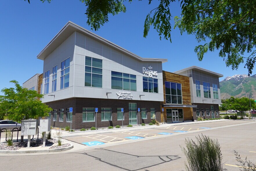 More Photos Of 13894 S Bangerter Pky, Draper Office For Sale