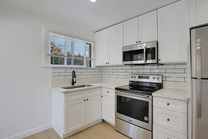 More Photos Of 102 S Voluntario St, Santa Barbara Multifamily For Sale