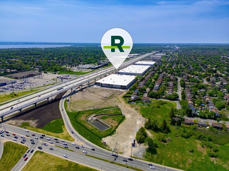 More Photos Of Aut Transcanada, Kirkland Unknown For Lease