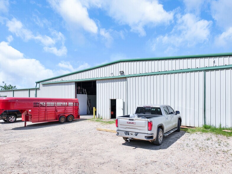 More Photos Of 14733 E State Hwy 11, Como Warehouse For Sale