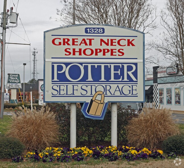 Primary Photo Of 1328 N Great Neck Rd, Virginia Beach Unknown For Lease