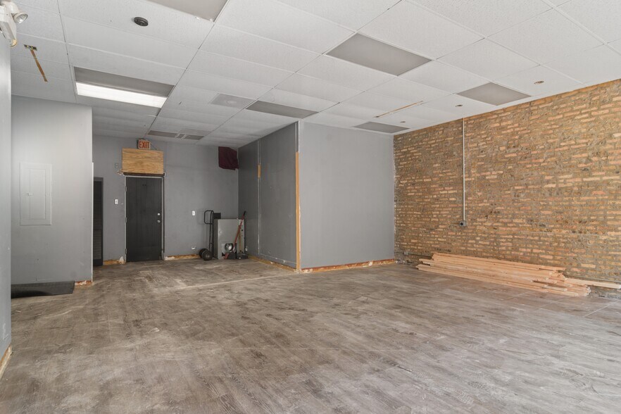 More Photos Of 4407 N Hazel St, Chicago Apartments For Lease