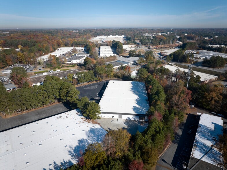 More Photos Of 3645 Oakcliff Rd, Doraville Warehouse For Sale