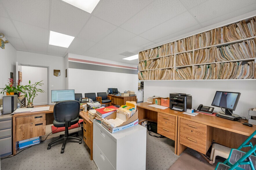 More Photos Of 2301-2323 Noriega St, San Francisco Medical For Sale