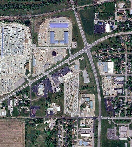 More Photos Of 1450 W Arrow St, Marshall Auto Dealership For Sale