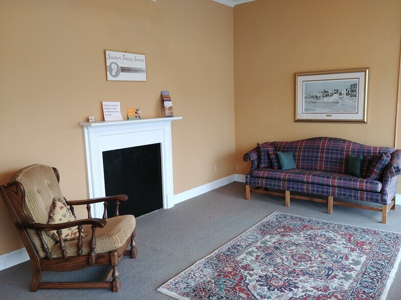 More Photos Of 242 2nd St, Cheraw Office For Lease