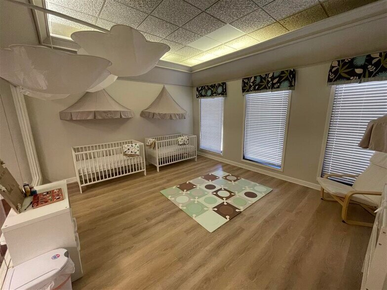 More Photos Of 1001 N Main St, Anderson Freestanding For Sale