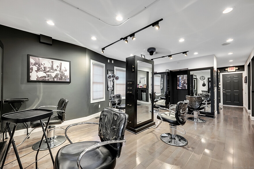 More Photos Of 85 Park Rd, West Hartford Storefront Retail Residential For Sale